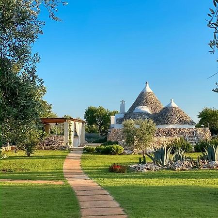 Вилла I Trulli Di Alice Челье-Мессапика Экстерьер фото