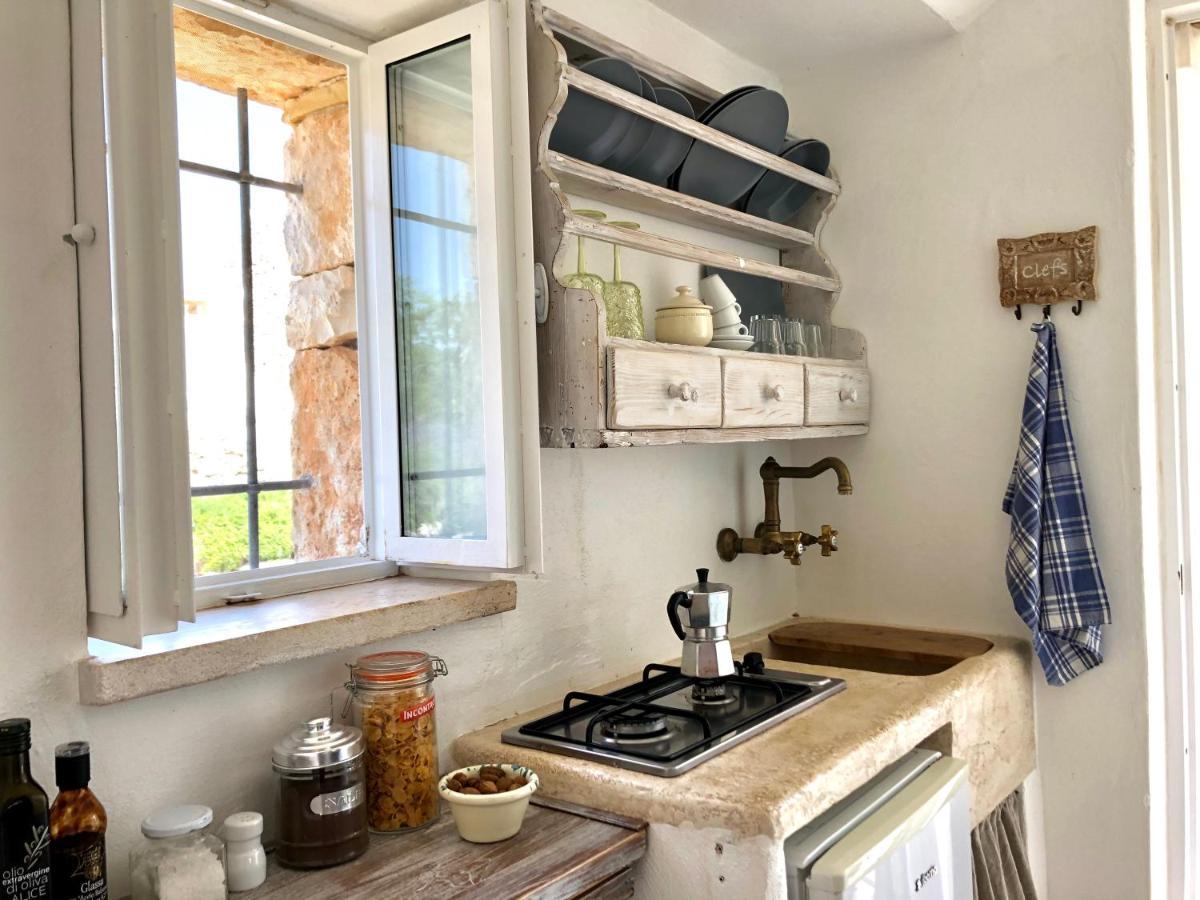Вилла I Trulli Di Alice Челье-Мессапика Экстерьер фото