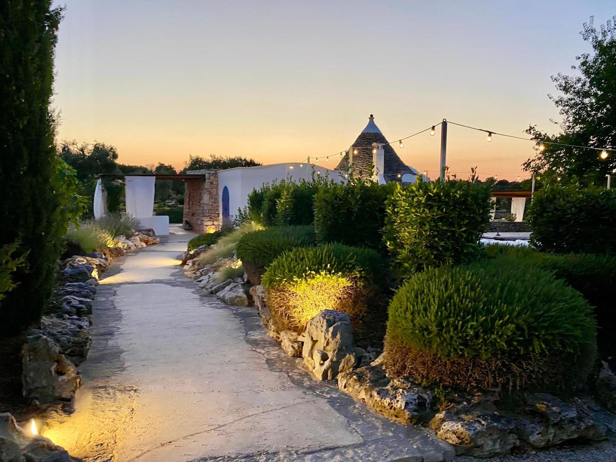 Вилла I Trulli Di Alice Челье-Мессапика Экстерьер фото